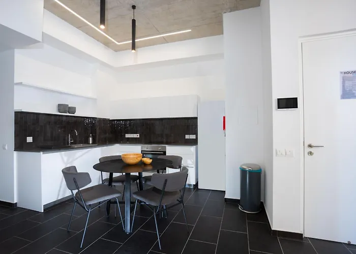 Appartement Bridge House 202-2br Modern Limasol