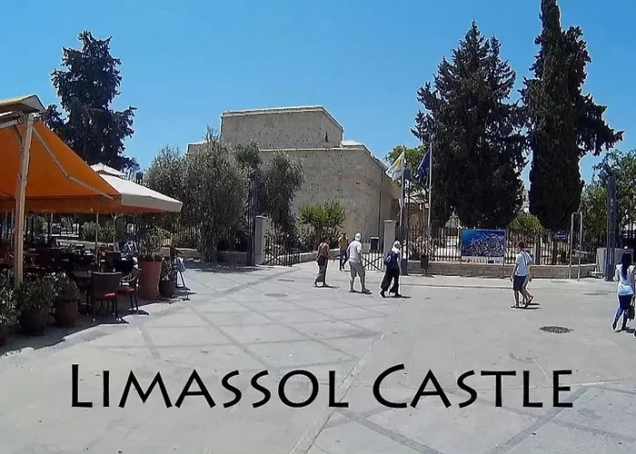 Bridge House 202-2br Modern