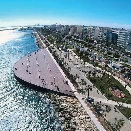 Bridge House 202-2br Modern